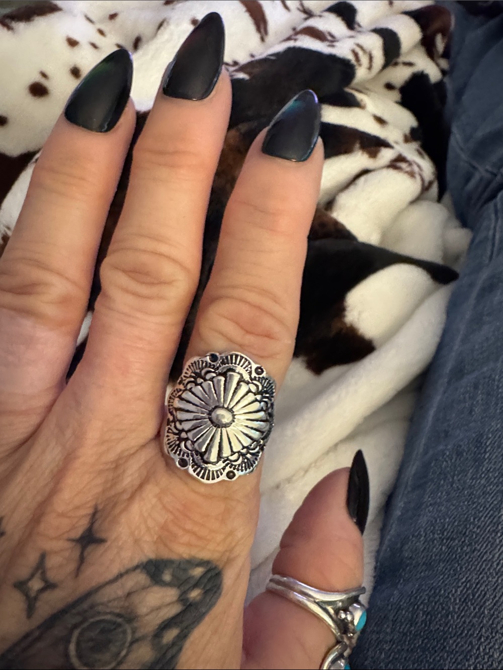 925 Sterling-Style Floral concho Statement Ring in Silver